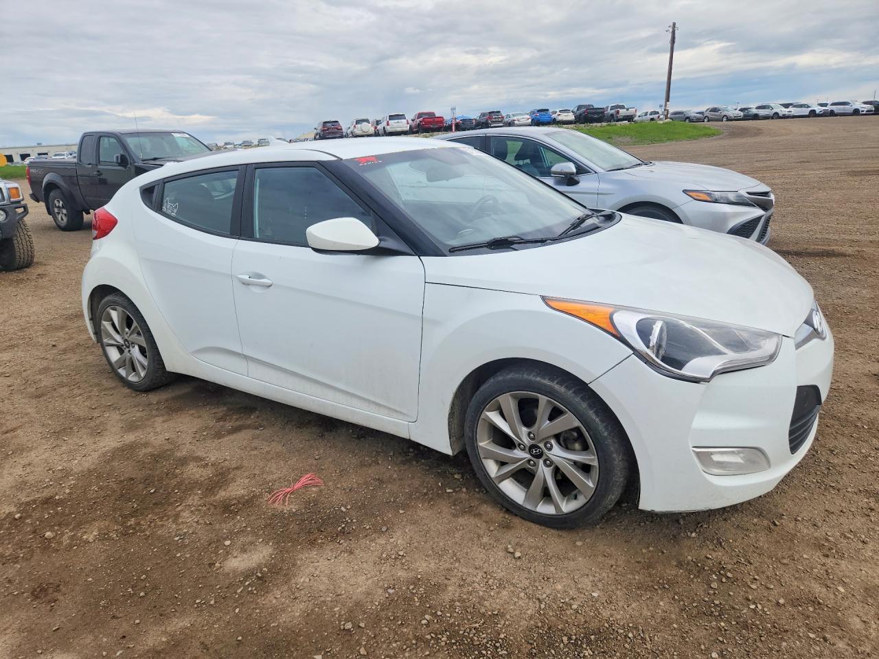 2016 Hyundai Veloster Base - zdjęcie 4