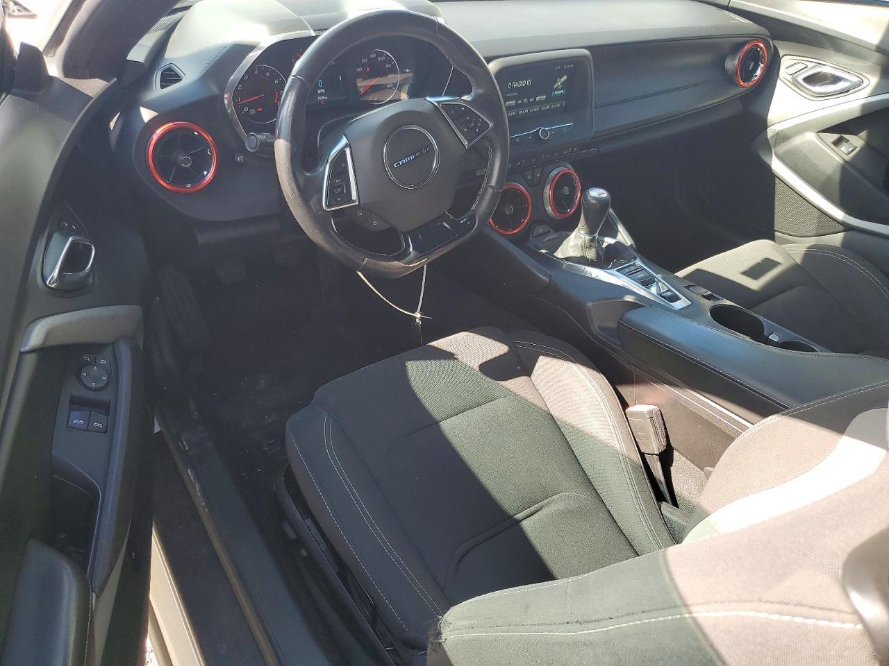 2017 Chevrolet Camaro Ls - zdjęcie 8