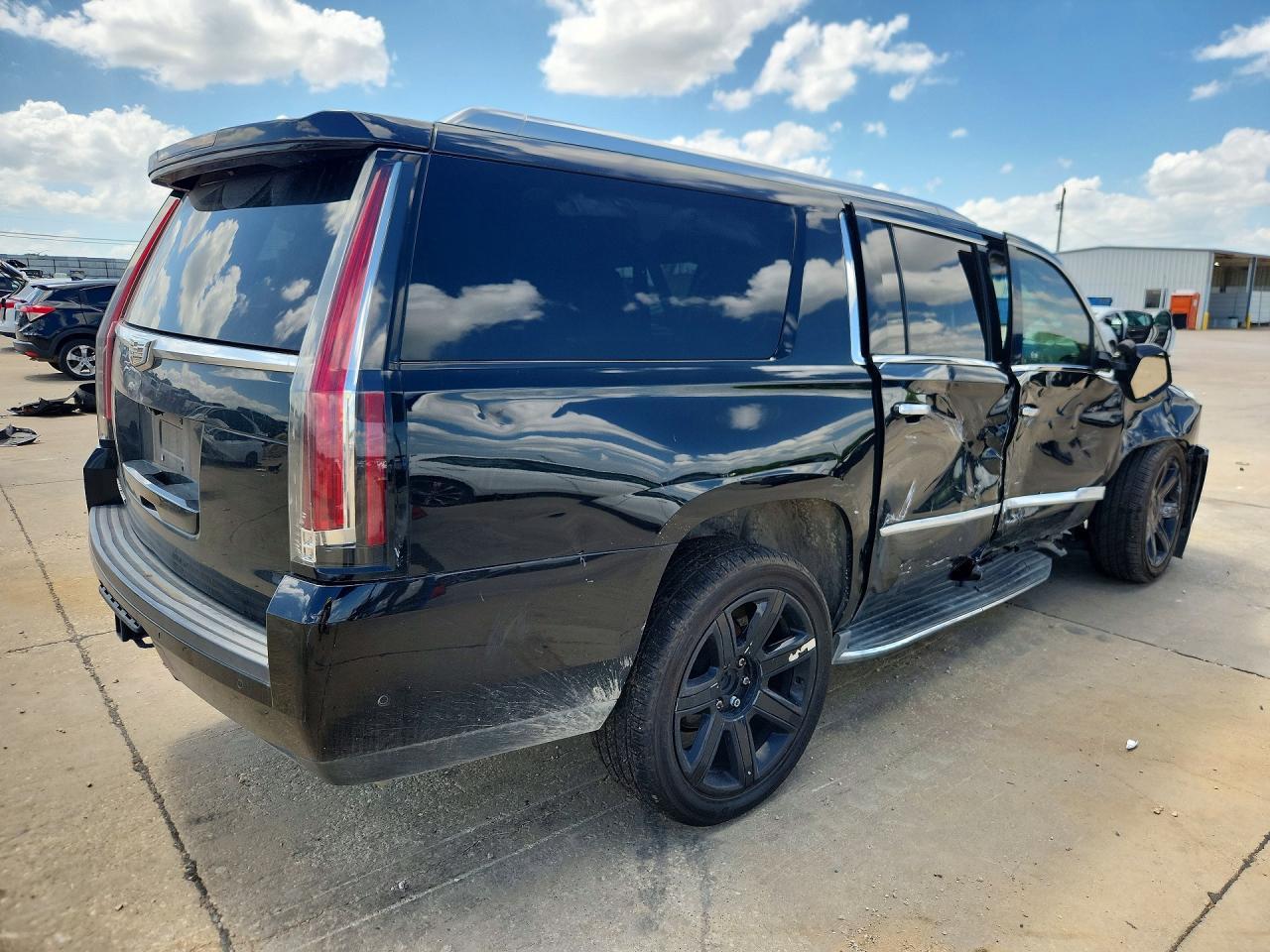 2017 Cadillac Escalade Esv Luxury - zdjęcie 3