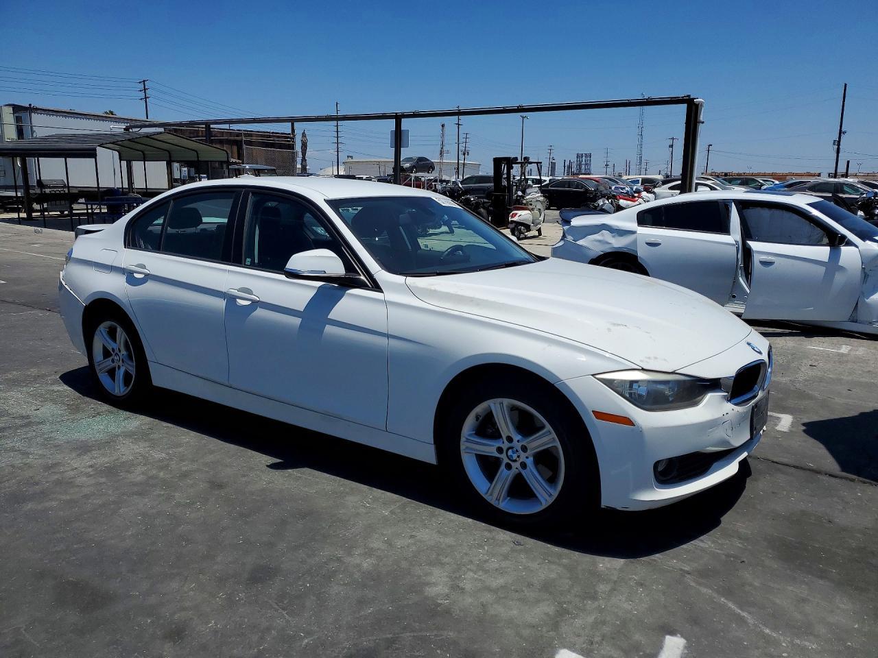 2015 BMW 320 I - zdjęcie 4
