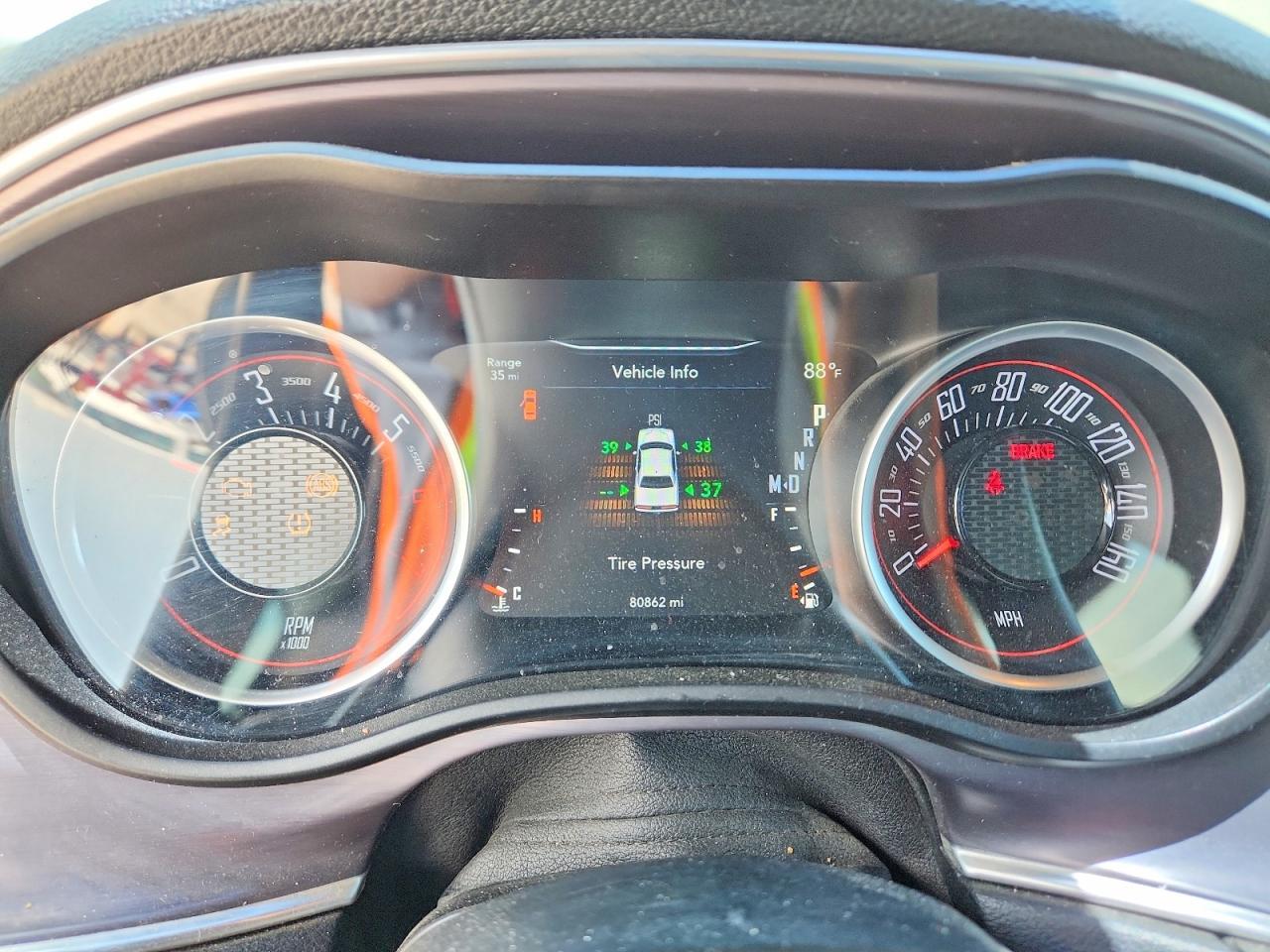 2018 Dodge Challenger R - zdjęcie 9