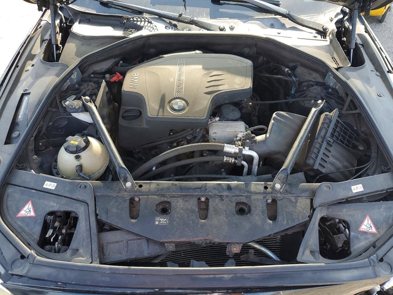 2016 BMW 528 I - zdjęcie 11