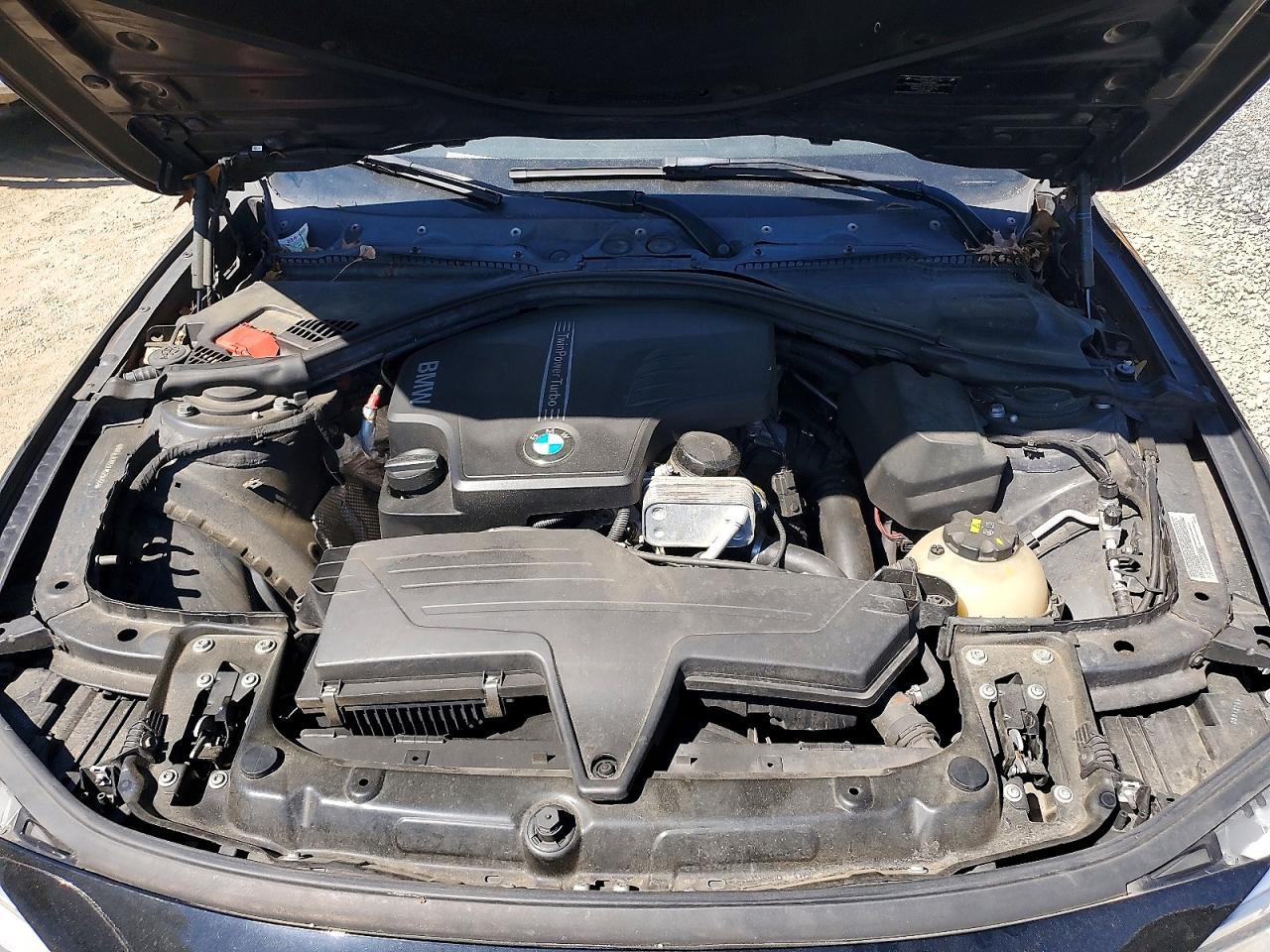 2014 BMW 320 I - zdjęcie 11