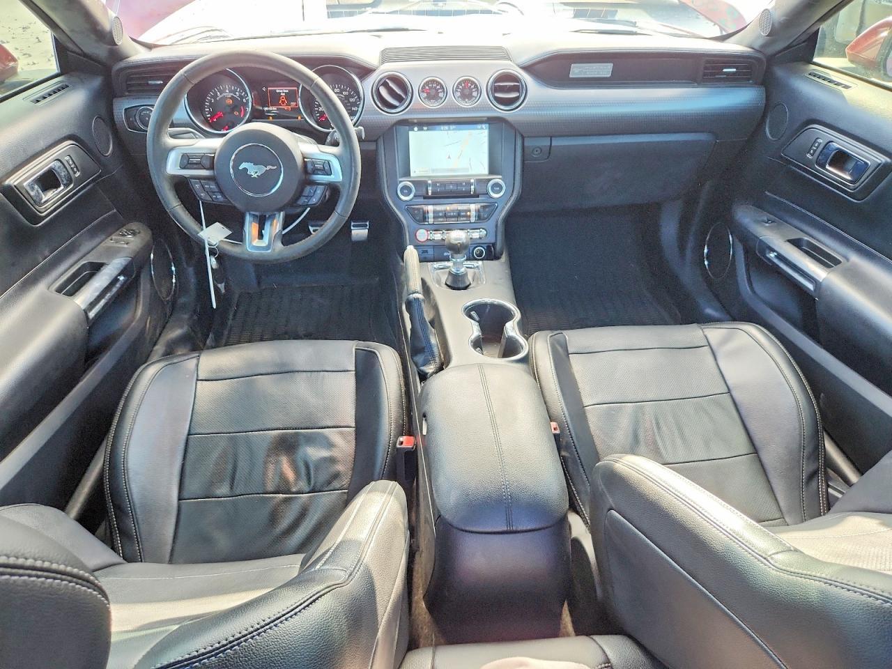 2016 Ford Mustang - zdjęcie 8