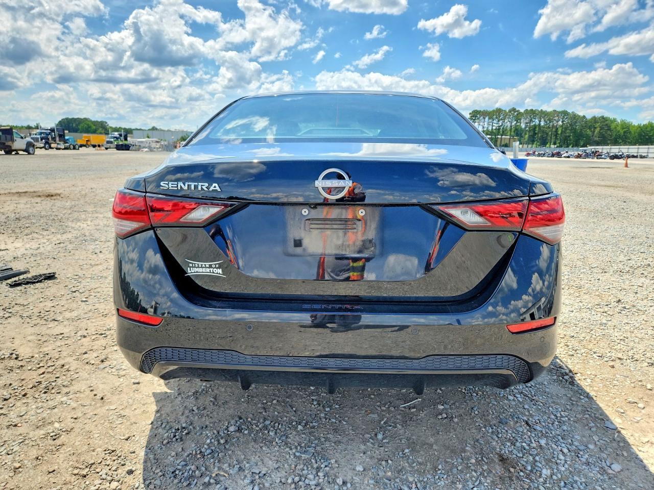 2024 Nissan Sentra S - zdjęcie 6