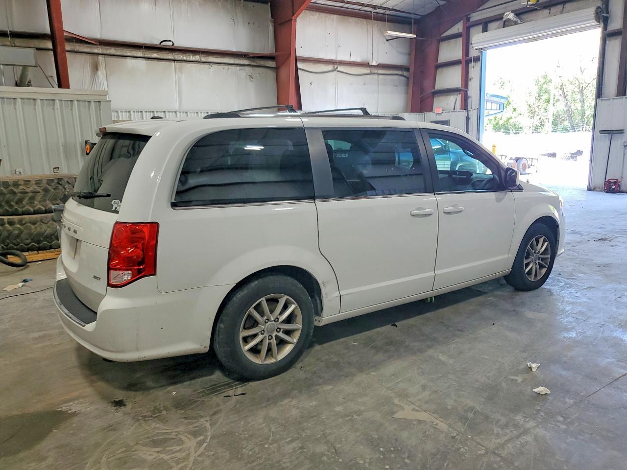 2020 Dodge Grand Caravan Sxt - zdjęcie 3