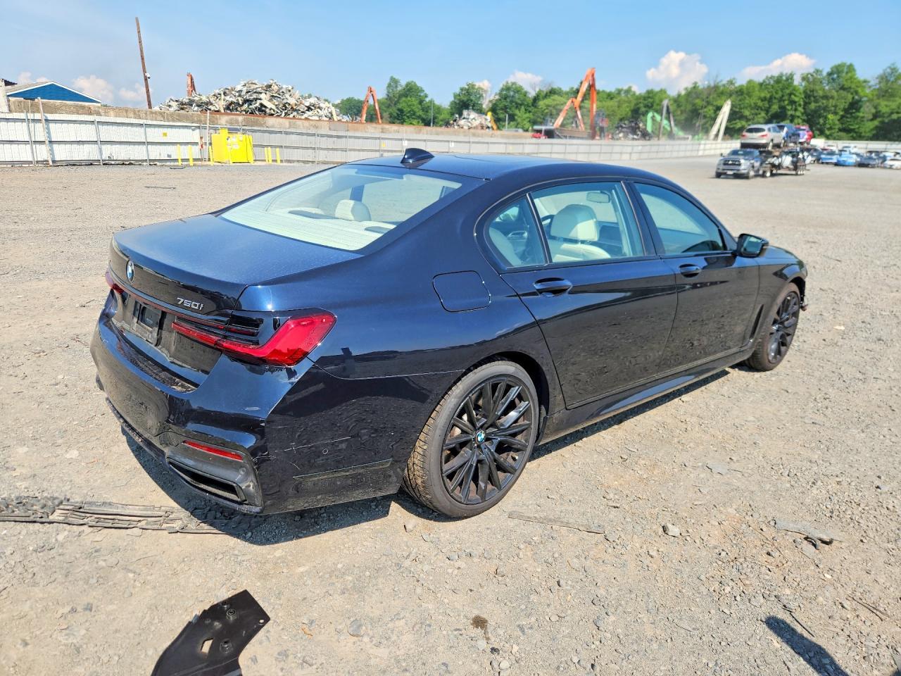 2021 BMW Seria 7 750i - zdjęcie 3
