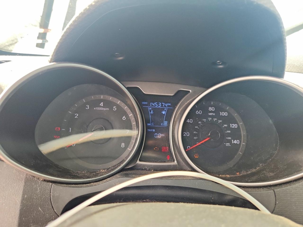 2016 Hyundai Veloster Base - zdjęcie 9