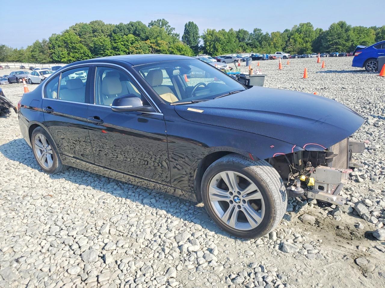 2018 BMW Seria 3 330i - zdjęcie 4