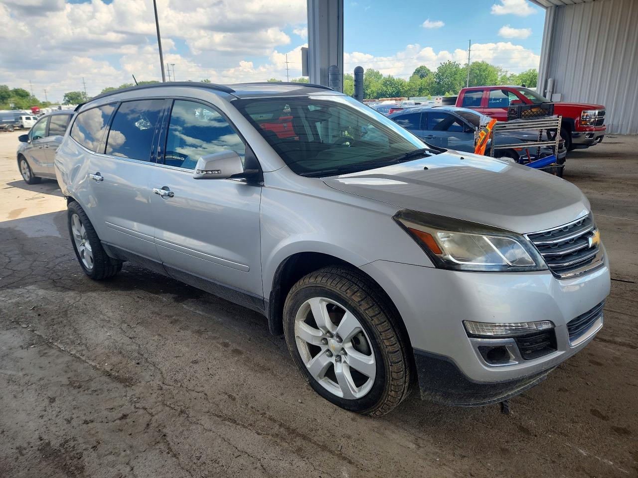 2017 Chevrolet Traverse Lt - zdjęcie 4