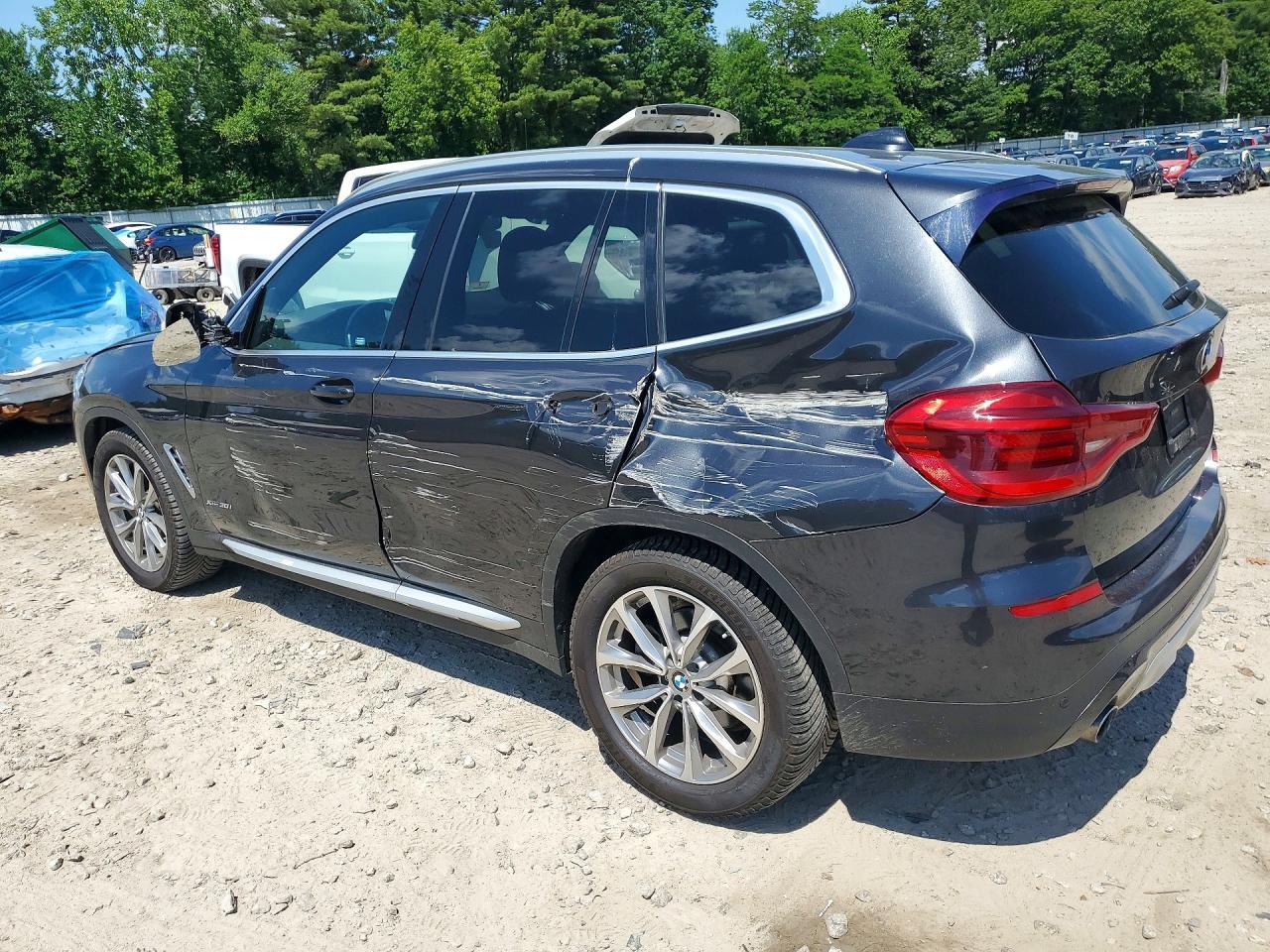 2018 BMW X3 xDrive30I - zdjęcie 2