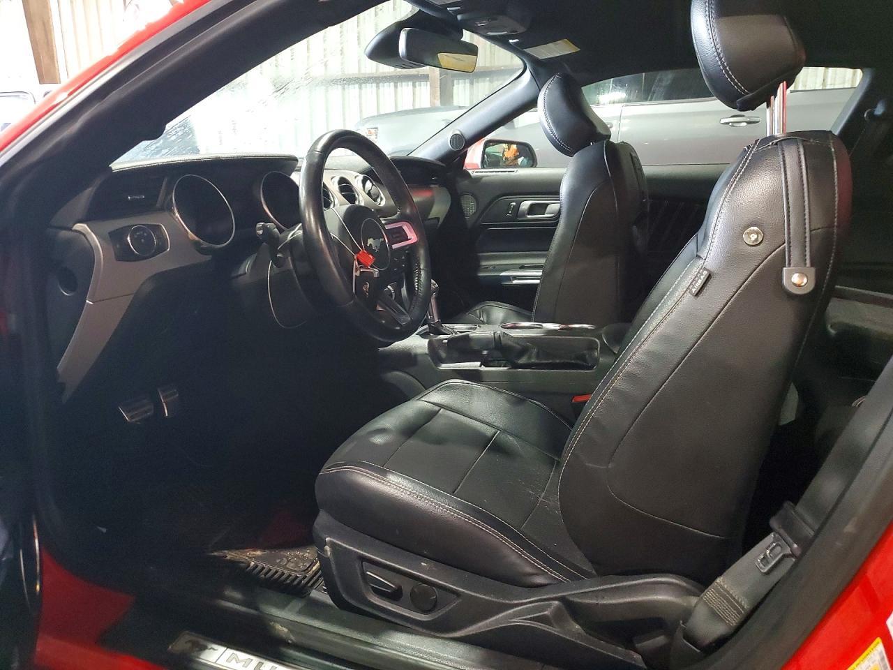 2021 Ford Mustang Ecoboost Premium Fastback - zdjęcie 7