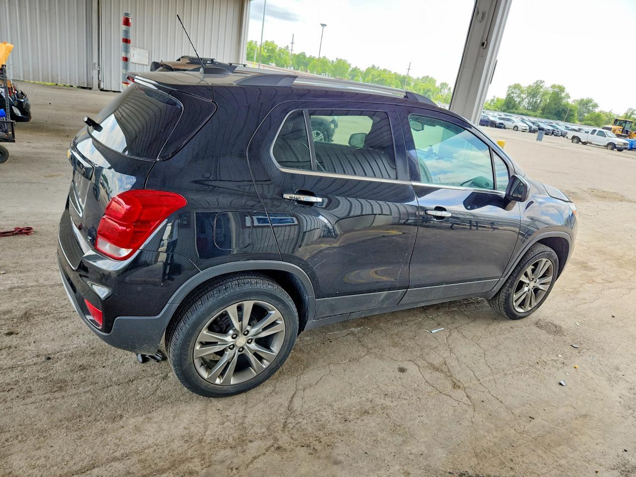 2017 Chevrolet Trax 1Lt - zdjęcie 3