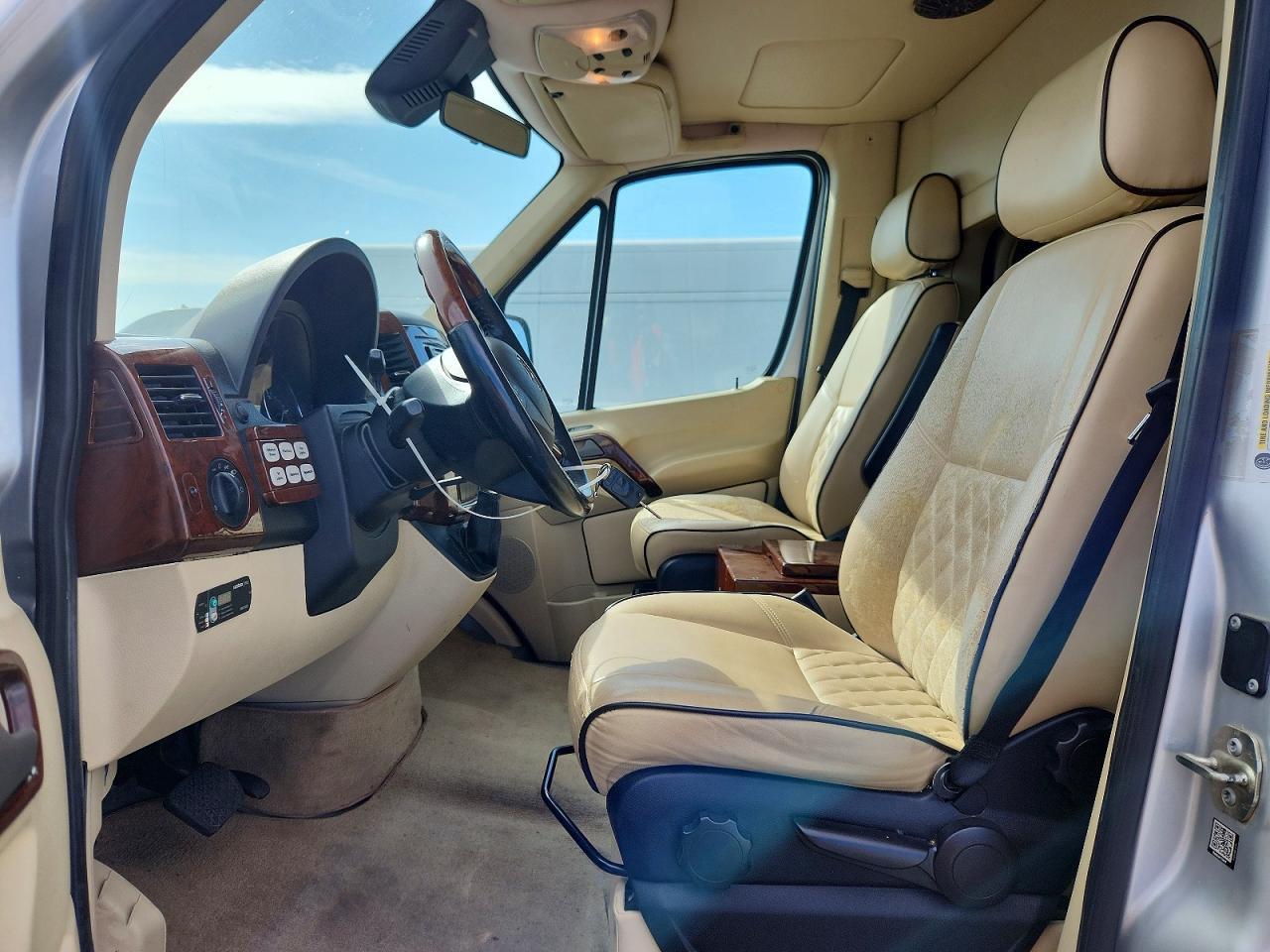 2015 Mercedes-Benz Sprinter 2500 - zdjęcie 7