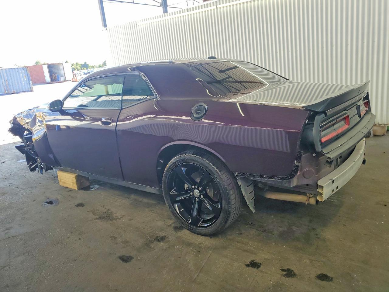 2021 Dodge Challenger Sxt - zdjęcie 2