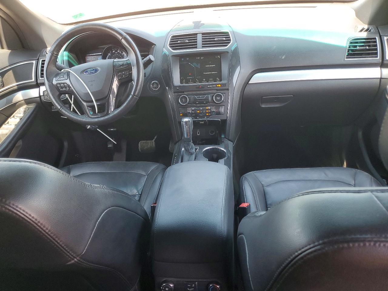 2017 Ford Explorer Xlt - zdjęcie 8
