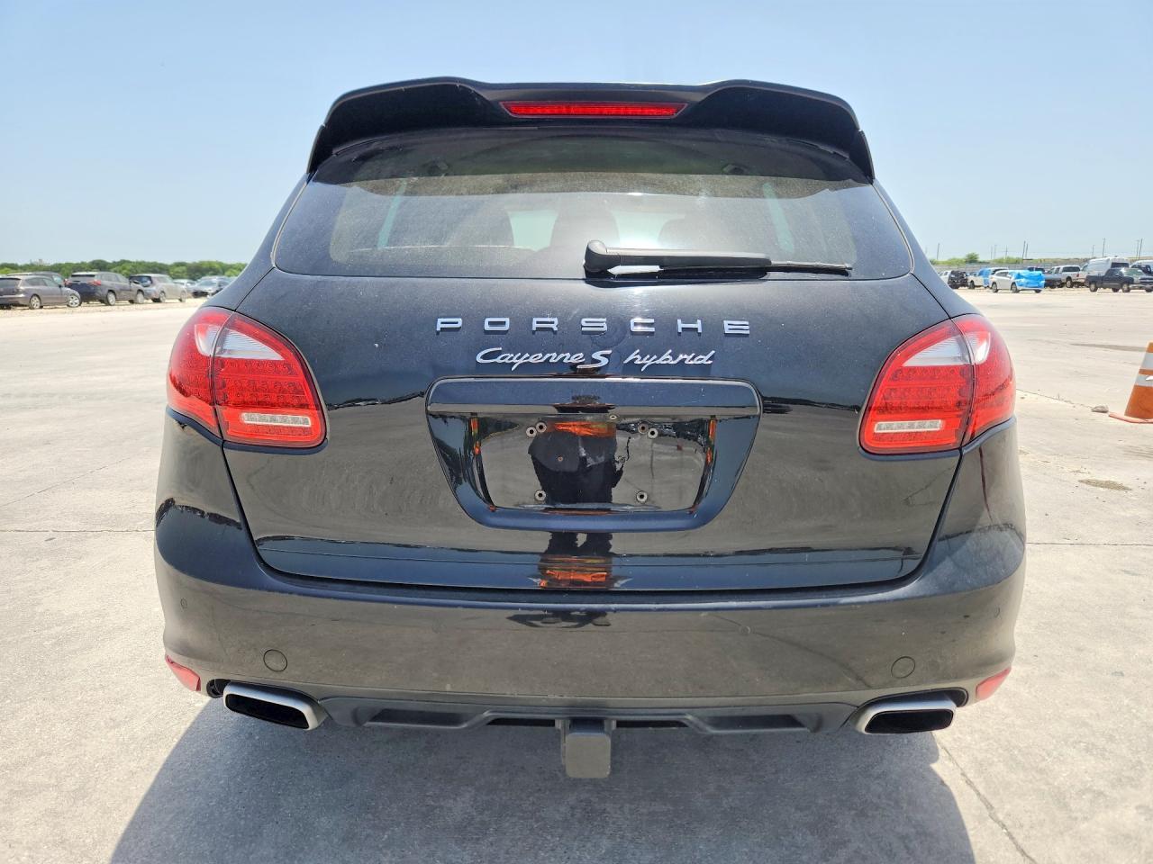 2013 Porsche Cayenne S Hybrid - zdjęcie 6