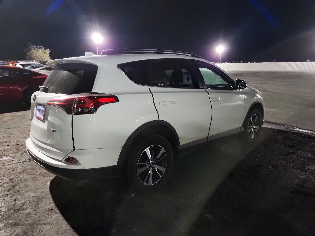 2018 Toyota Rav4 Xle - zdjęcie 3