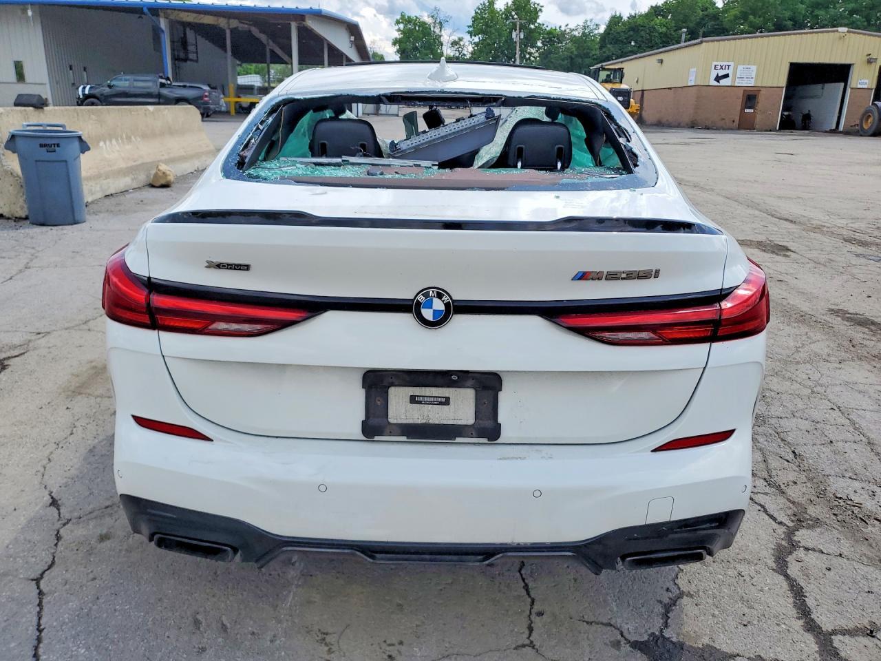 2020 BMW M235Xi - zdjęcie 6
