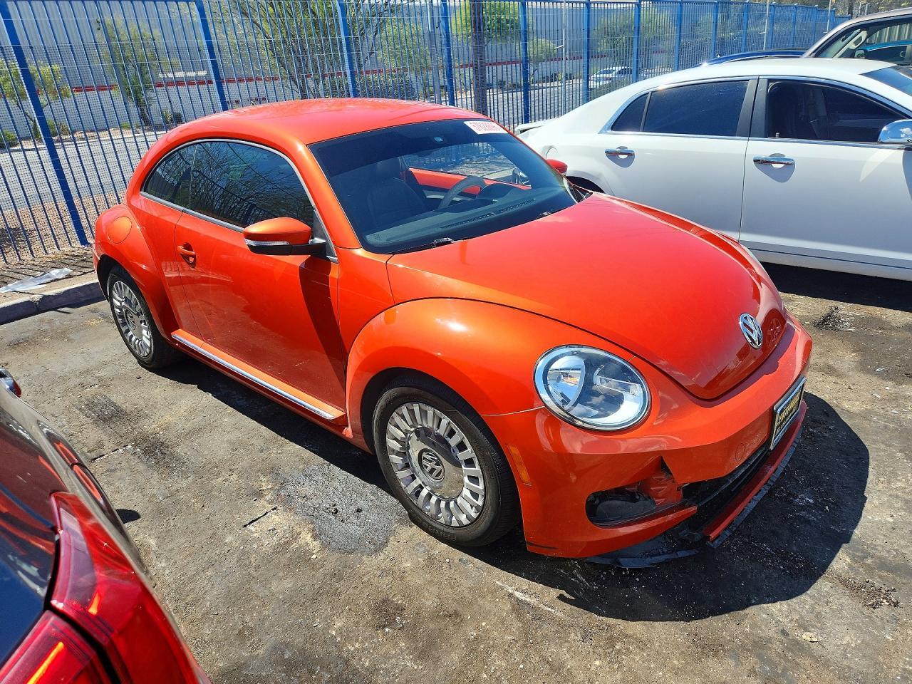 2016 Volkswagen Beetle 1.8T Se - zdjęcie 4