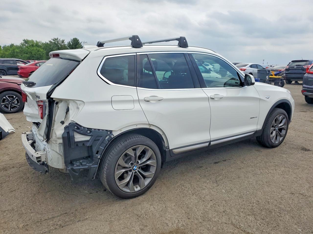 2017 BMW X3 xDrive28I - zdjęcie 3