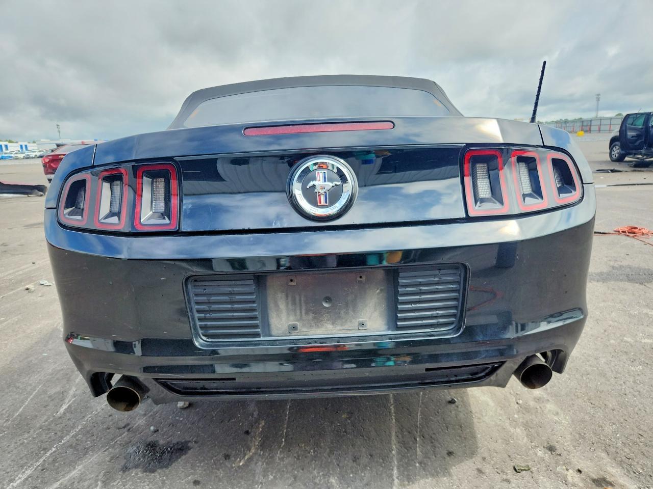 2014 Ford Mustang - zdjęcie 6