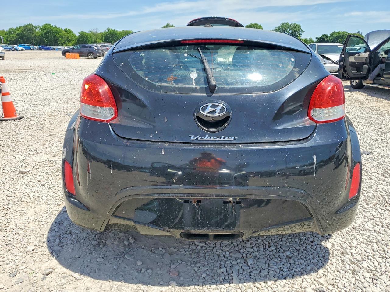 2014 Hyundai Veloster Base - zdjęcie 6