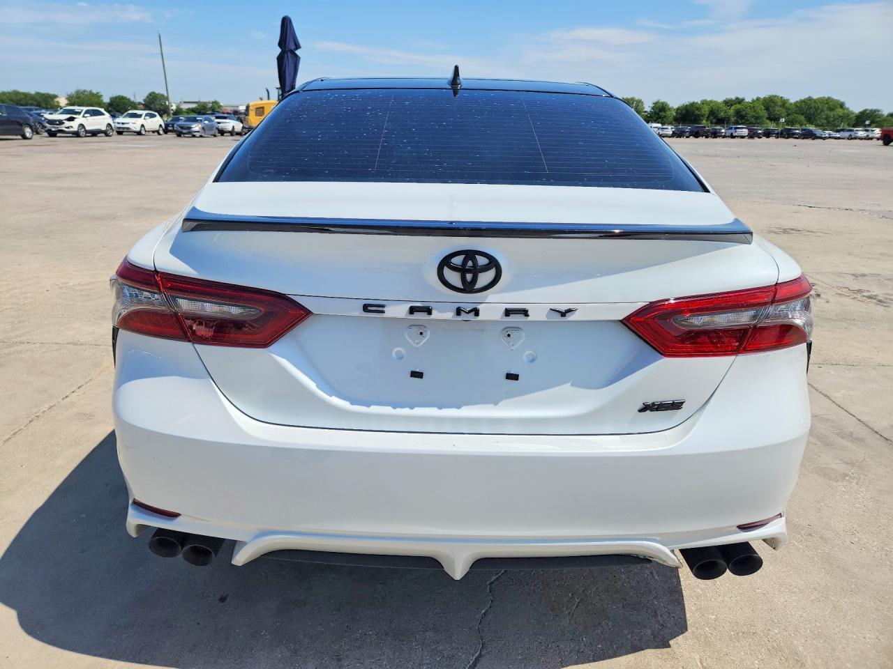 2023 Toyota Camry Xse - zdjęcie 6