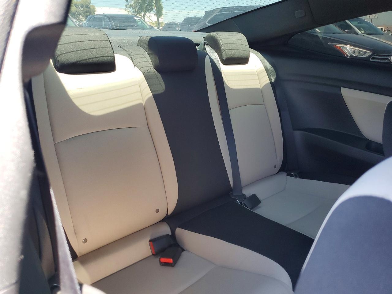 2016 Honda Civic Lx - zdjęcie 10