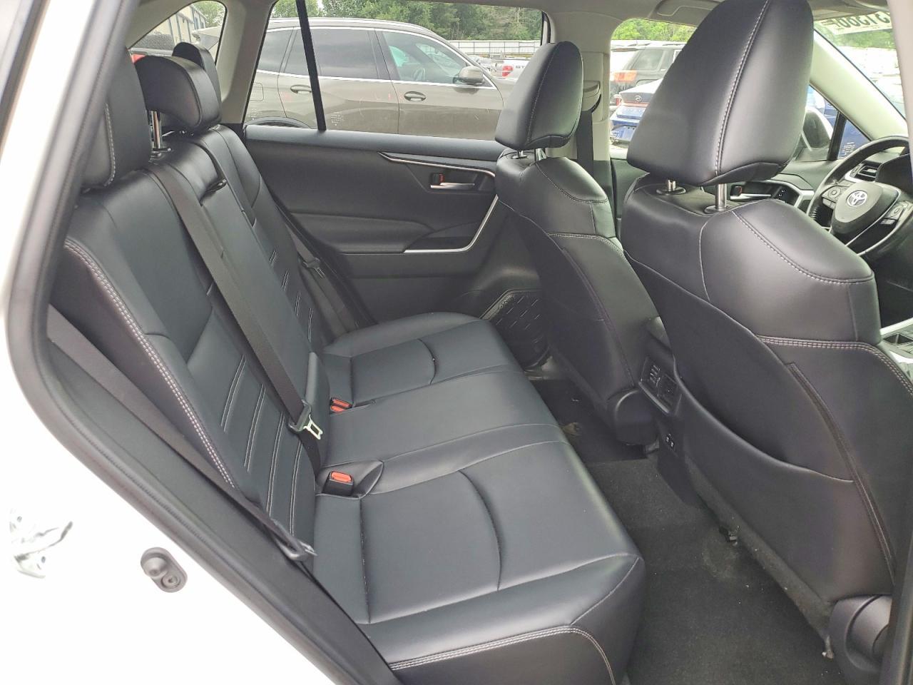 2020 Toyota Rav4 Xle Premium - zdjęcie 11