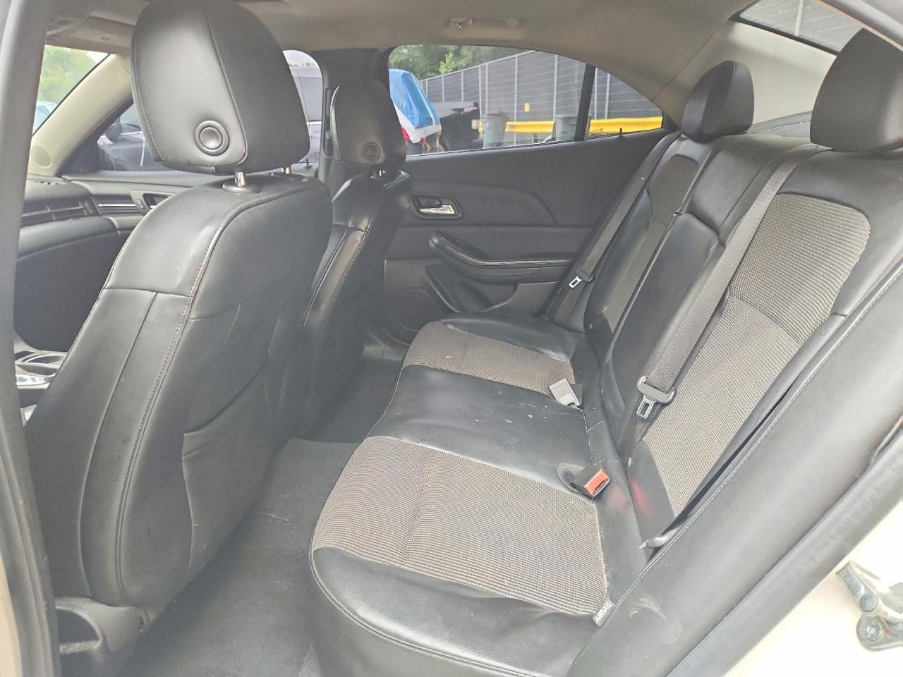 2014 Chevrolet Malibu 1Lt - zdjęcie 10