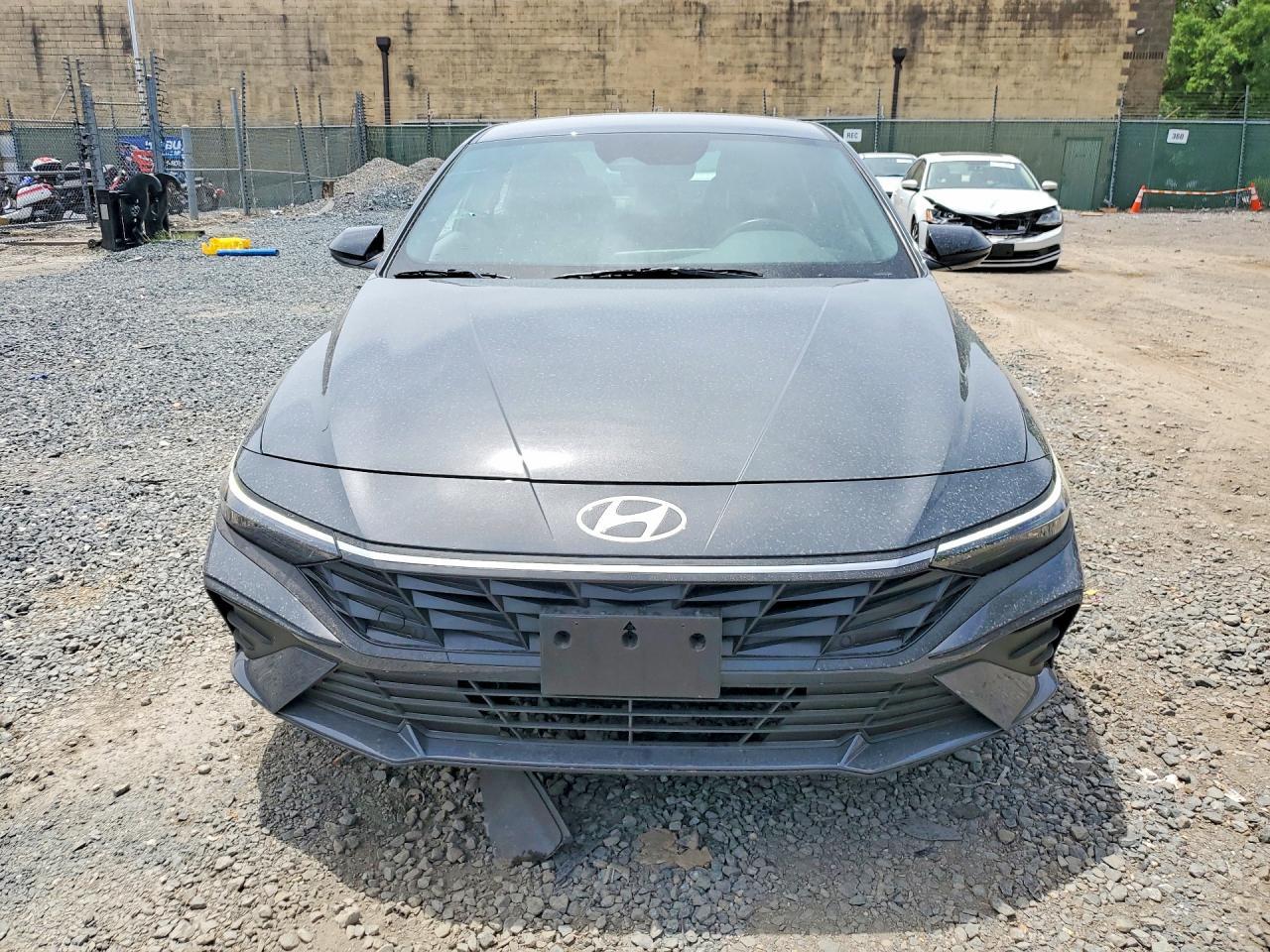 2025 Hyundai Elantra Sel Sport - zdjęcie 5