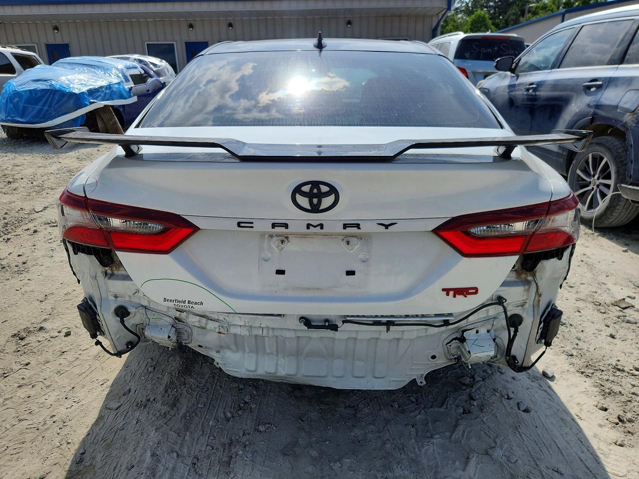 2022 Toyota Camry Trd - zdjęcie 6