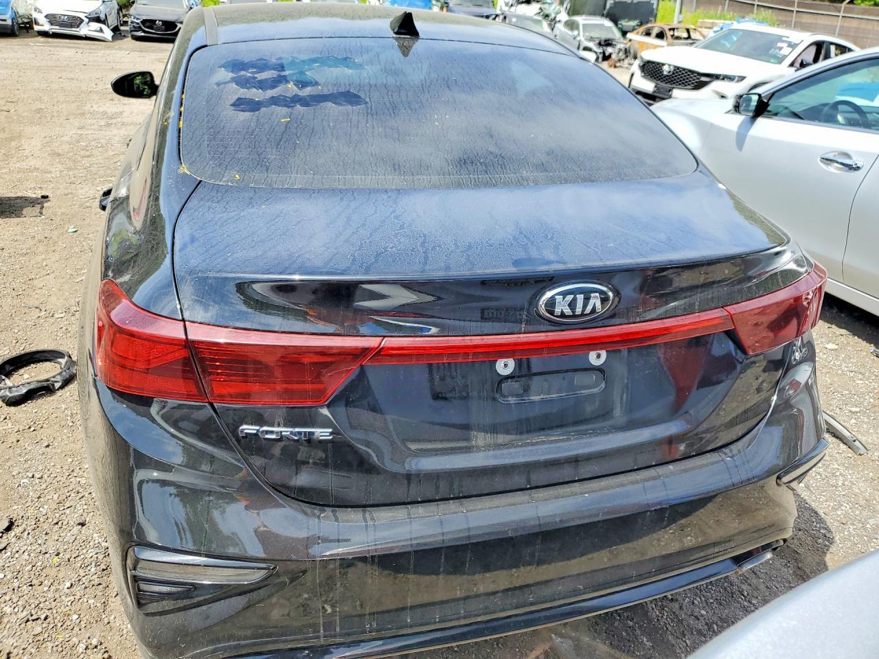 2019 Kia Forte Lxs - zdjęcie 6