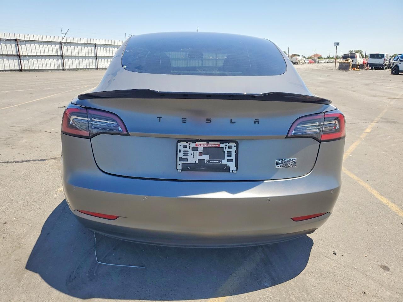 2021 Tesla Model 3 - zdjęcie 6