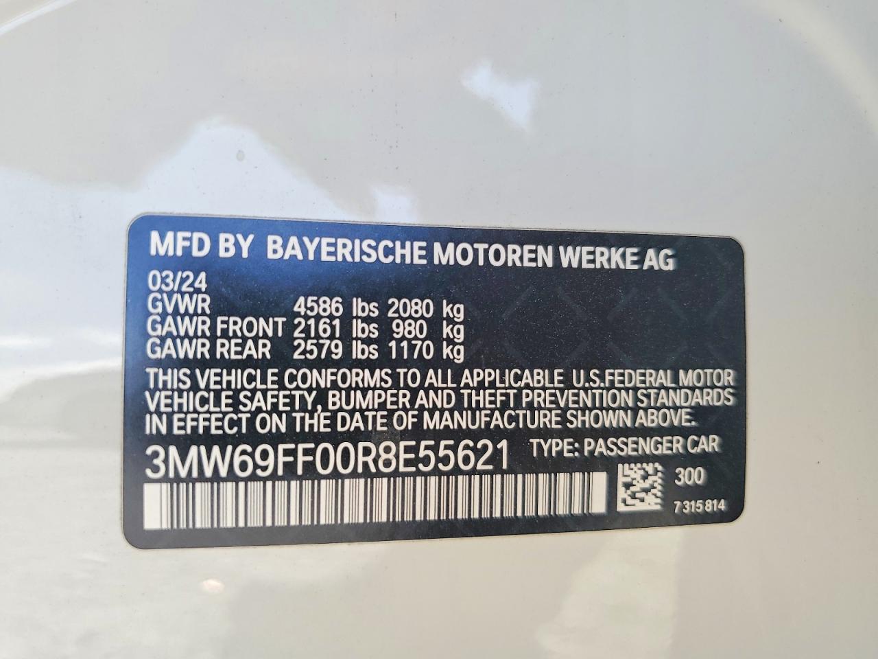 2024 BMW 330I - zdjęcie 12
