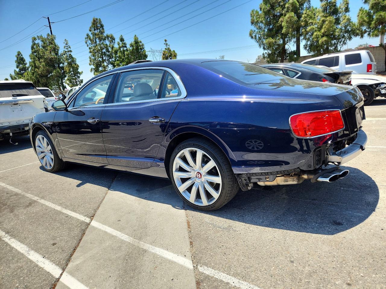 2016 Bentley Flying Spur - zdjęcie 2