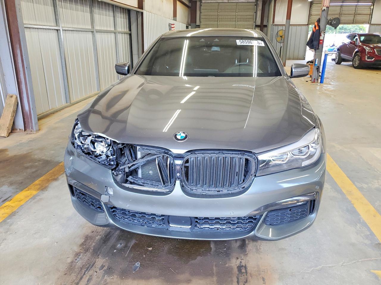 2019 BMW 740 I - zdjęcie 5