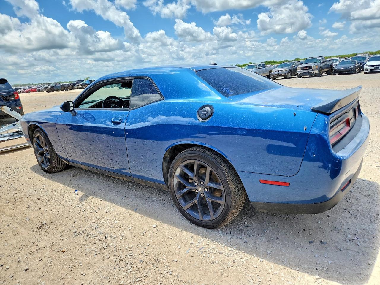 2022 Dodge Challenger Sxt - zdjęcie 2