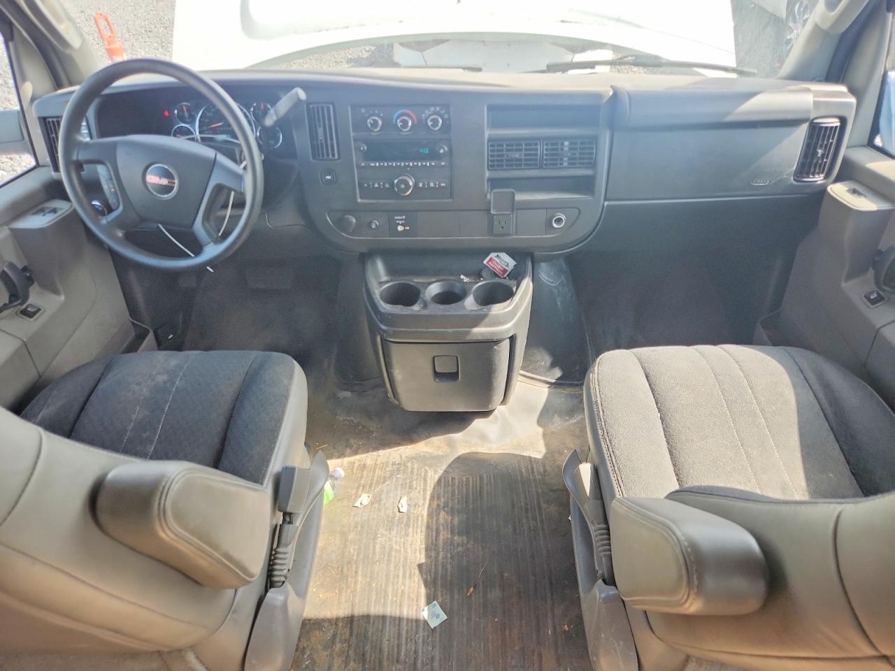 2019 GMC Savana G2500 - zdjęcie 8