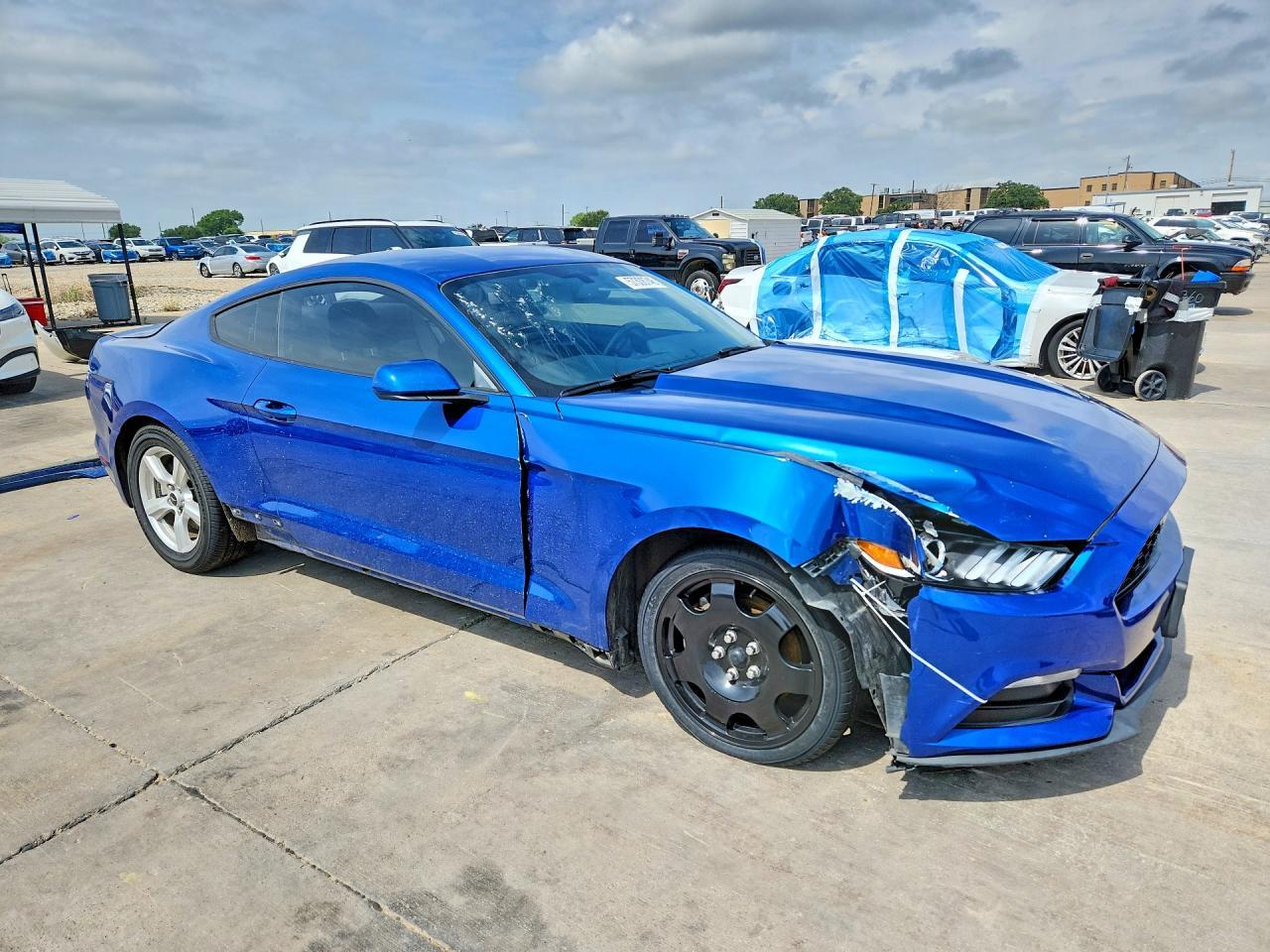 2017 Ford Mustang - zdjęcie 4