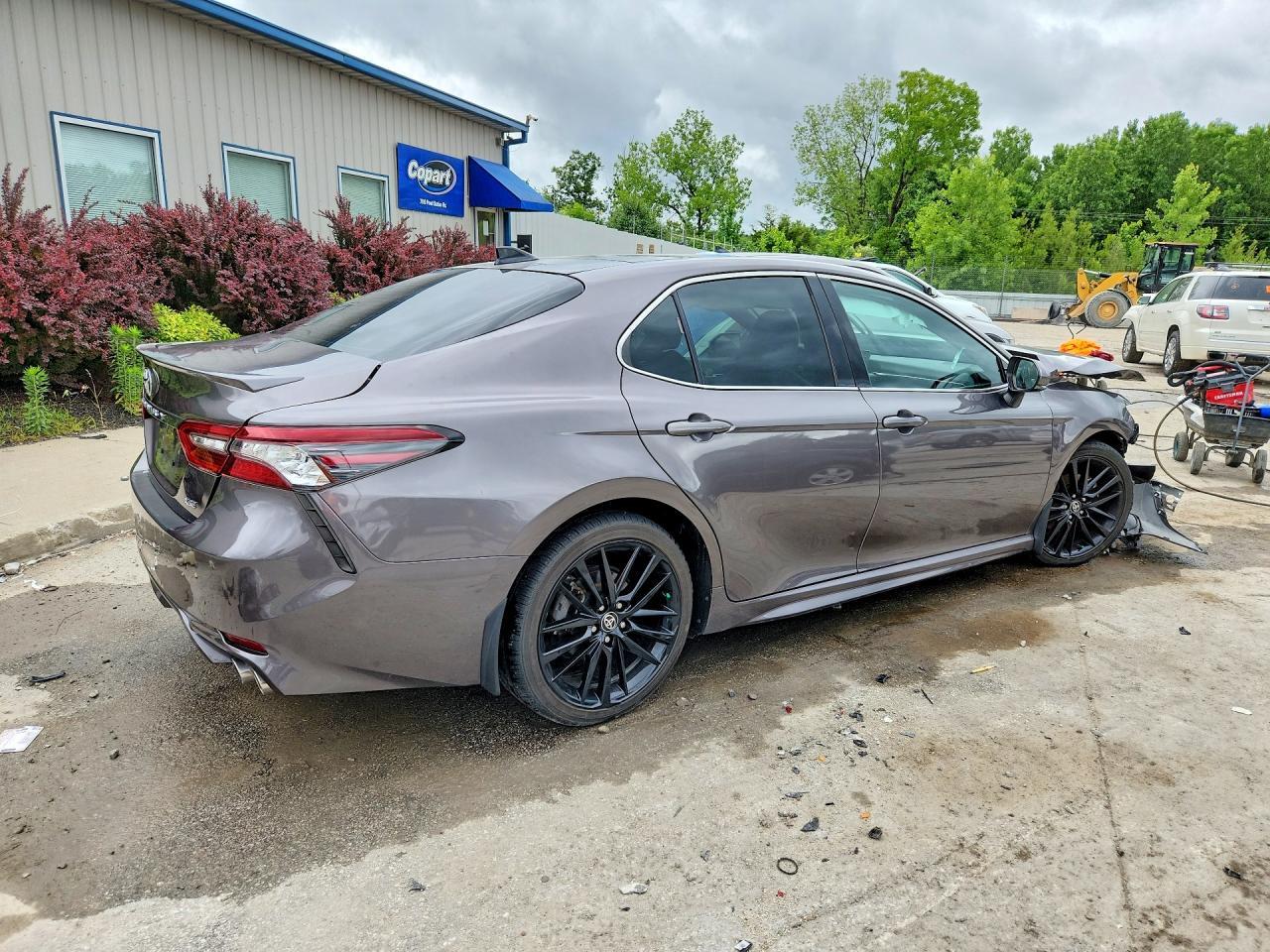 2022 Toyota Camry Xse - zdjęcie 3