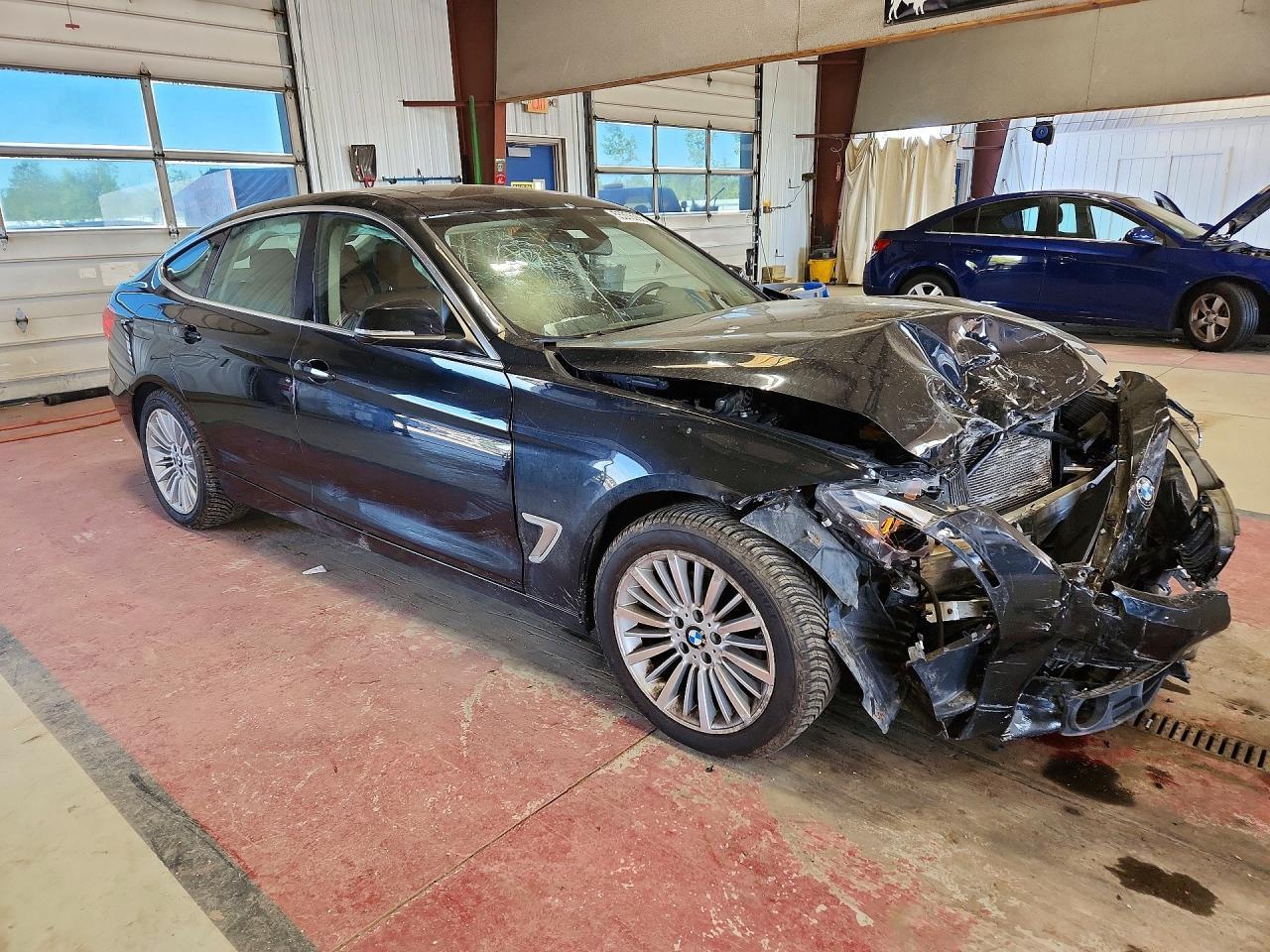 2015 BMW 328 Xigt - zdjęcie 4
