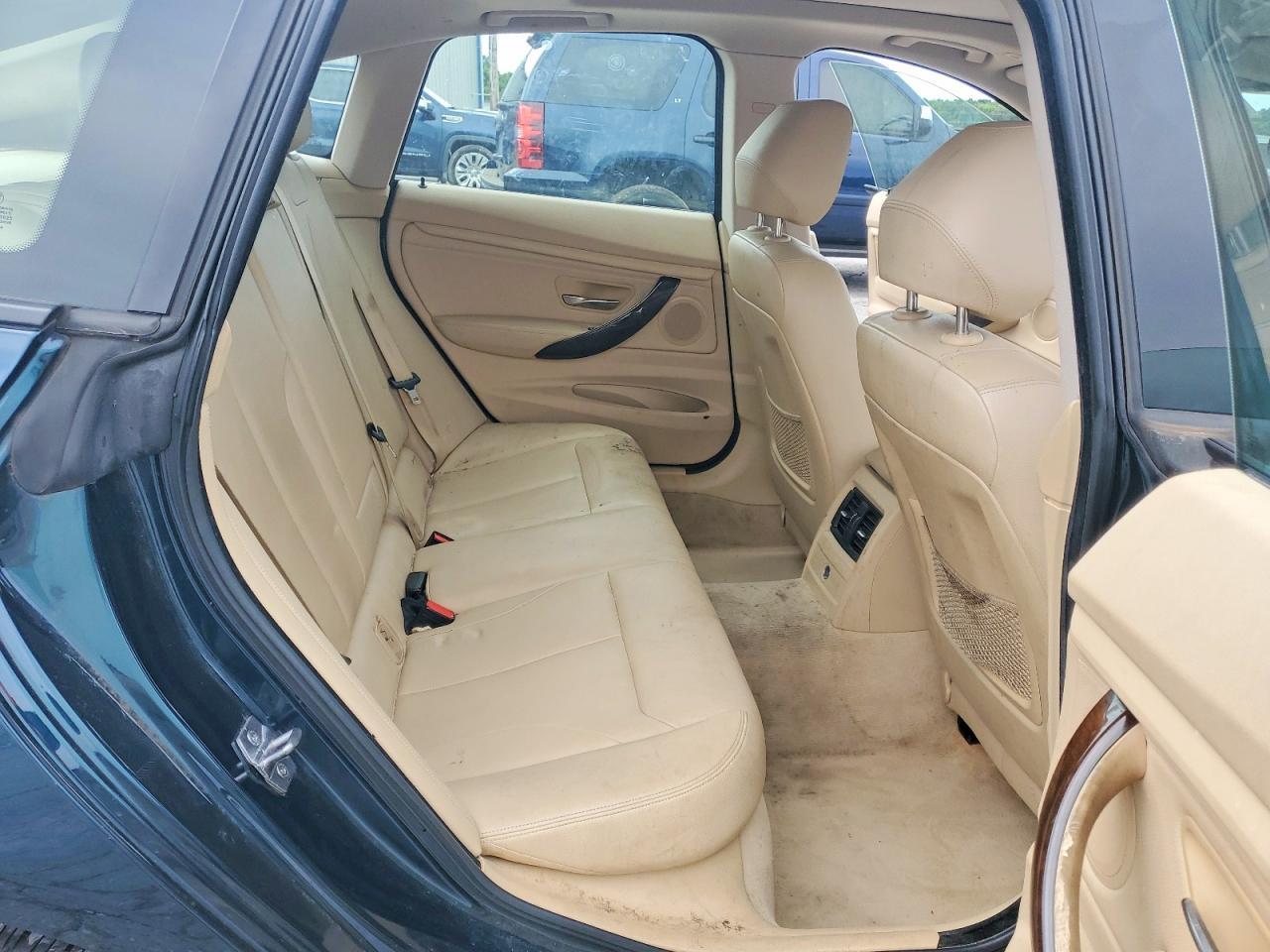 2015 BMW Seria 3 328i - zdjęcie 10