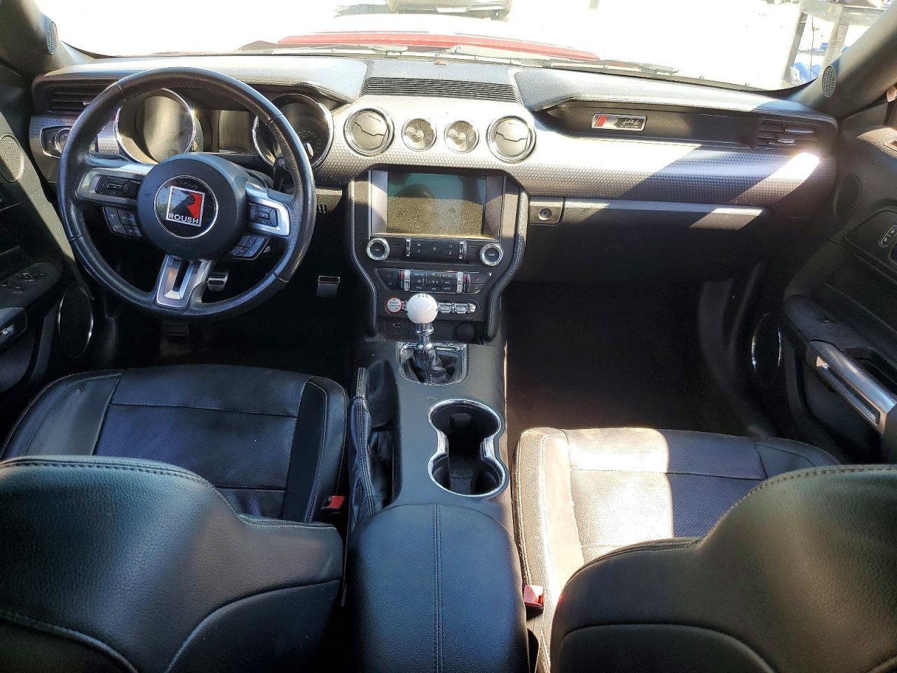 2015 Ford Mustang - zdjęcie 8