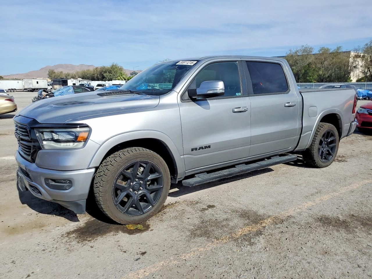 2020 Ram 1500 Laramie - zdjęcie główne