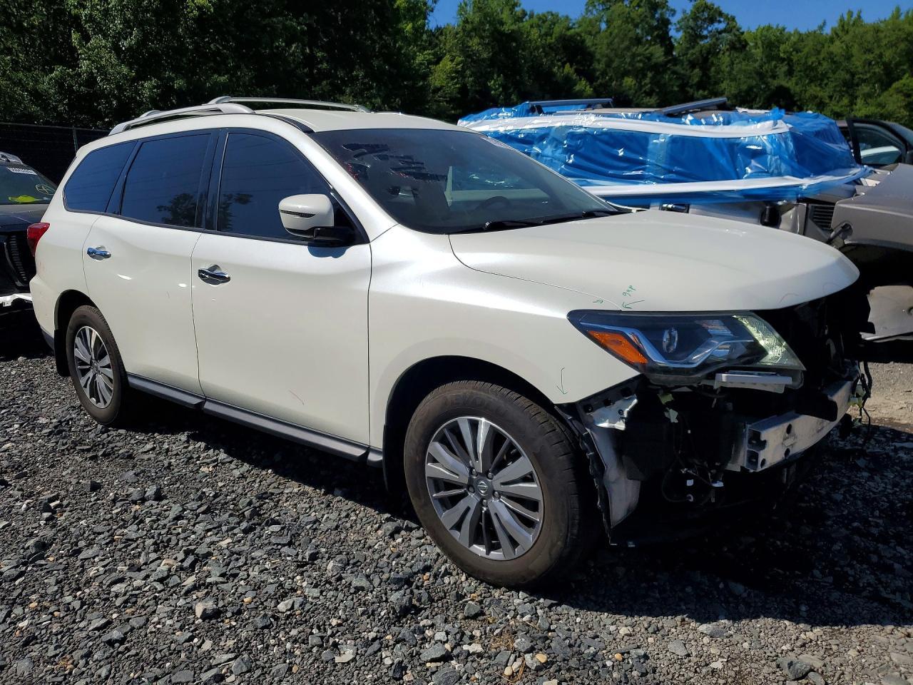 2020 Nissan Pathfinder Sv - zdjęcie 4