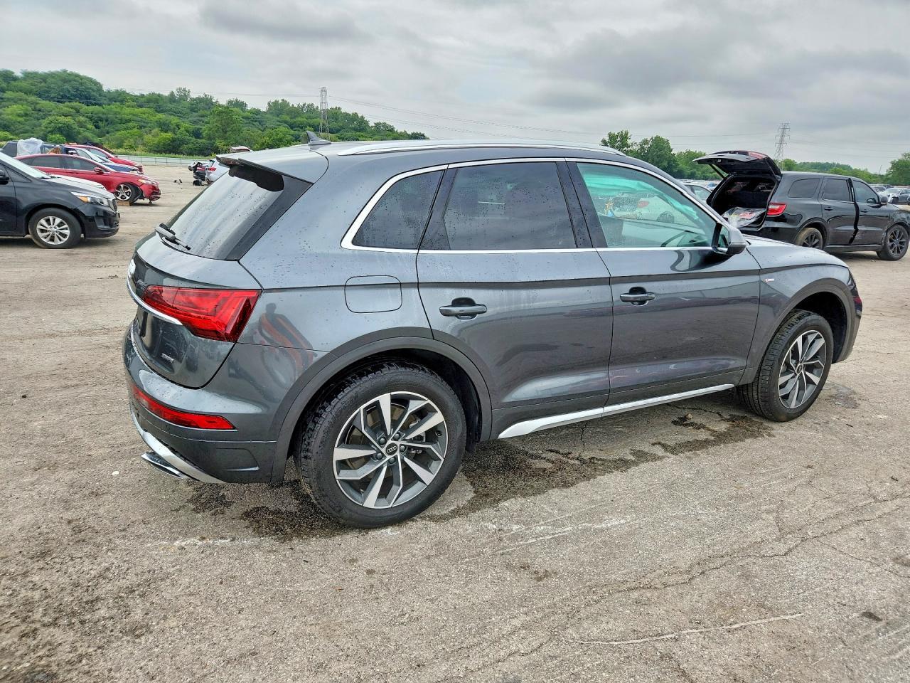2024 Audi Q5 Premium 45 - zdjęcie 3