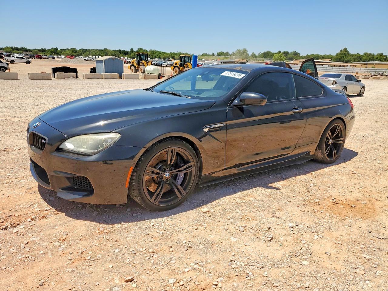 2015 BMW M6 - zdjęcie główne