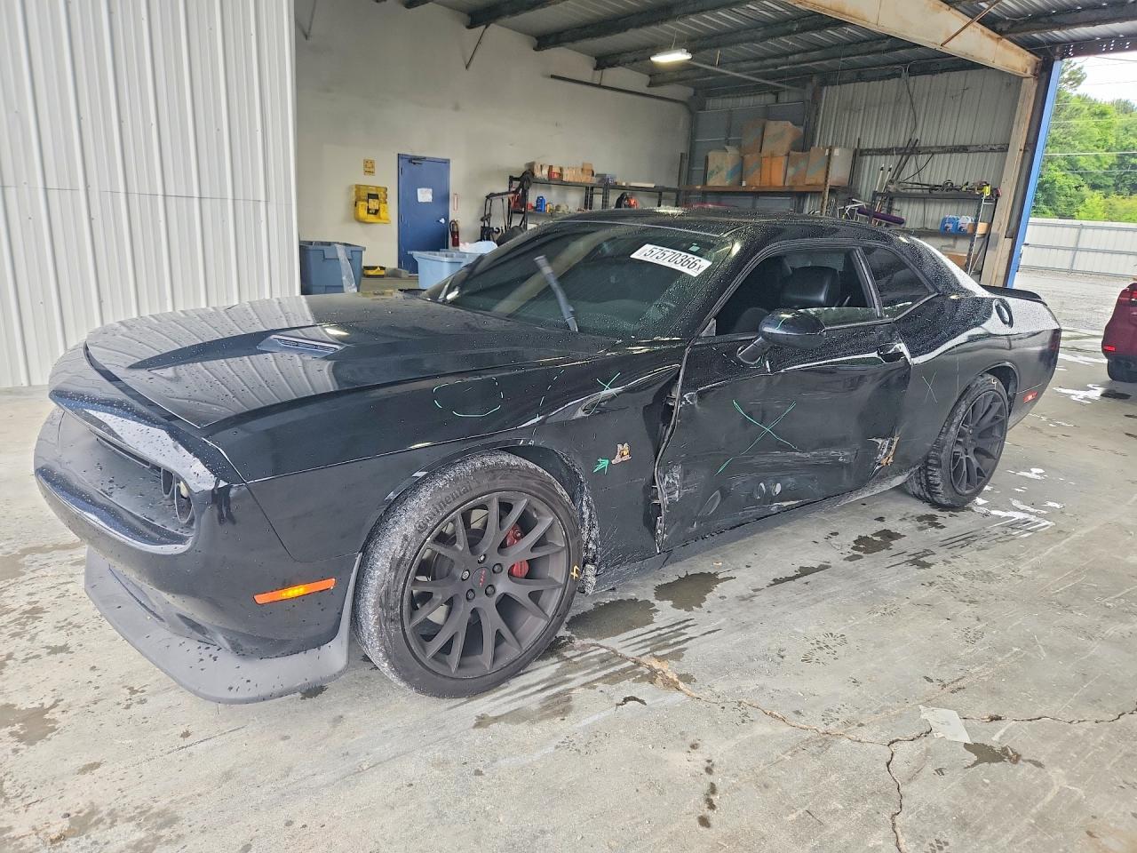 2016 Dodge Challenger R - zdjęcie główne